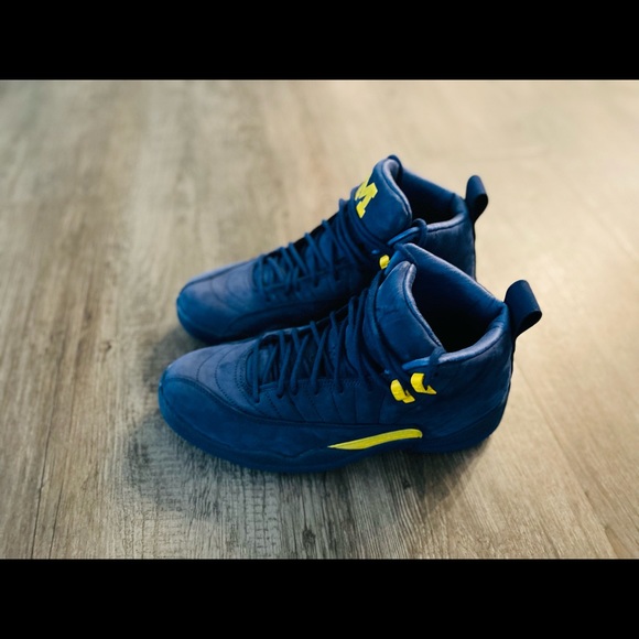 Jordan 12 Retro Michigan - Picture 6 of 7